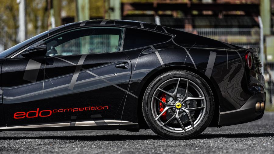 Детали экстерьера Ferrari F12tdf by Edo Competition 2016 года  (фото 11 из 37)
